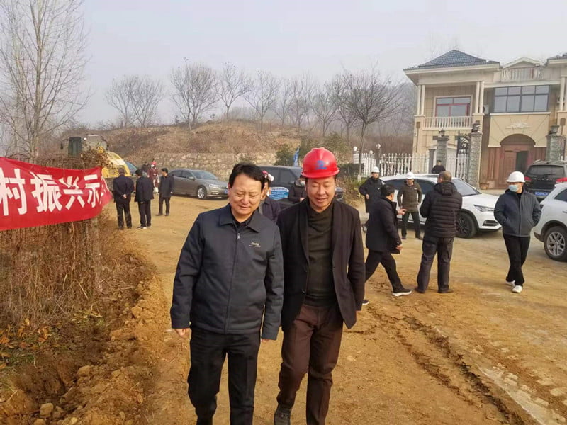 平橋區(qū)委副書記耿傳清赴河南永和建設集團鄉(xiāng)村振興示范工程建設項目現(xiàn)場調研督導