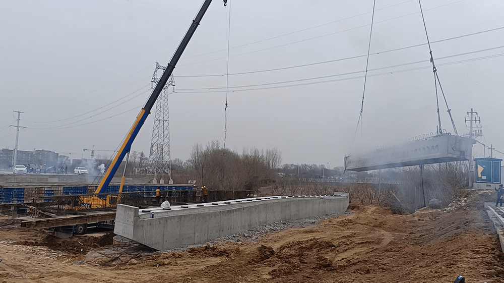 最新進(jìn)展！天佑大道南延工程大橋開始架梁了！